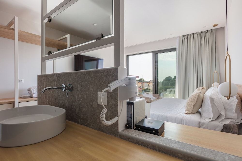 Standard Room - Photo 2