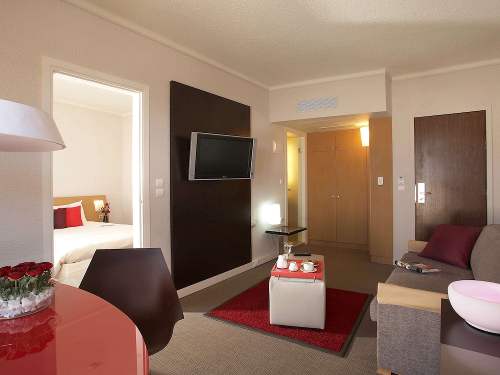 Suite thumbnail 5