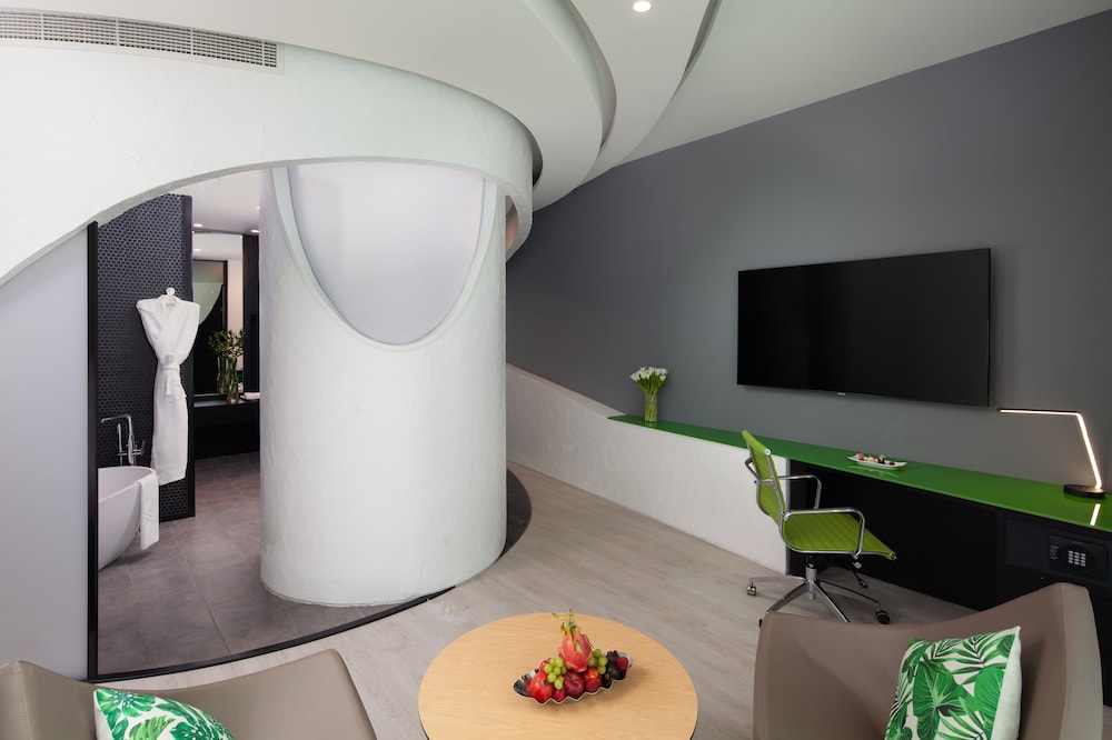 Sky Garden Suite photo 2