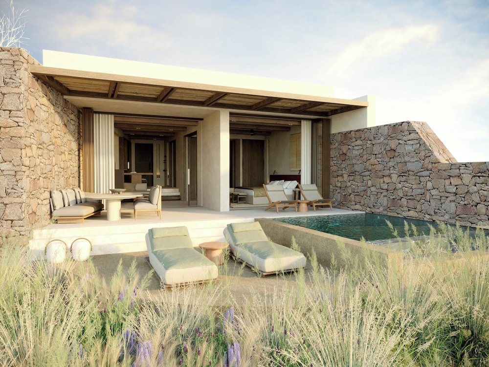 Signature Suite with Private Heated Pool