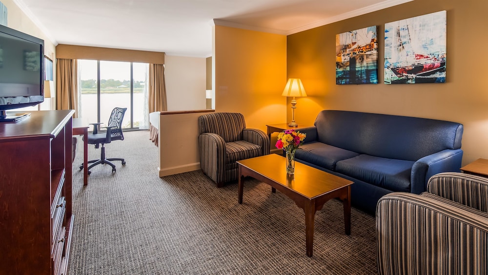 Suite, 1 Queen Bed, Non Smoking, Jetted Tub (with Sofabed) - Photo 2