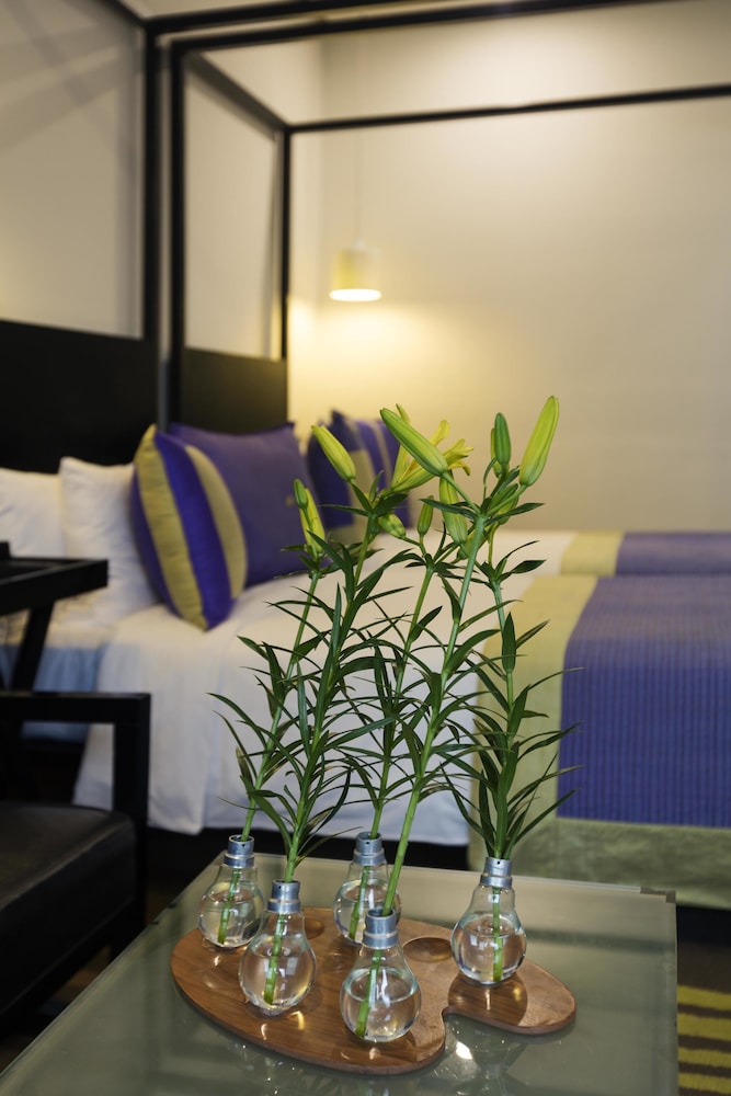 Deluxe Room, Non Smoking, City View photo 2