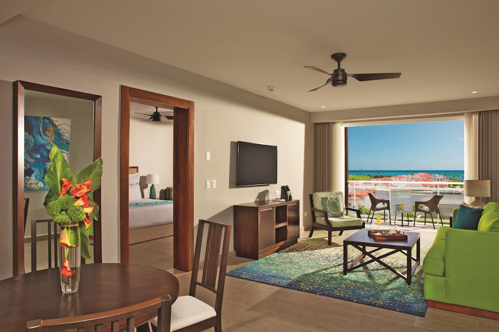 Preferred Club Three Bedroom Family Suite Tropical View