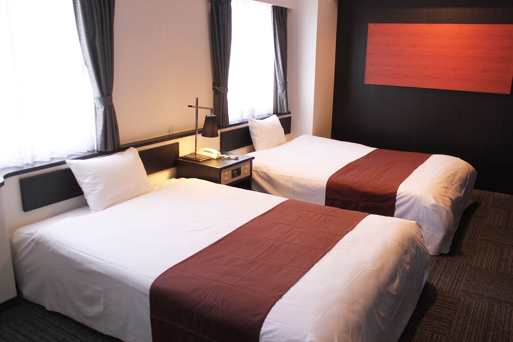 Triple Room, Smoking photo 2