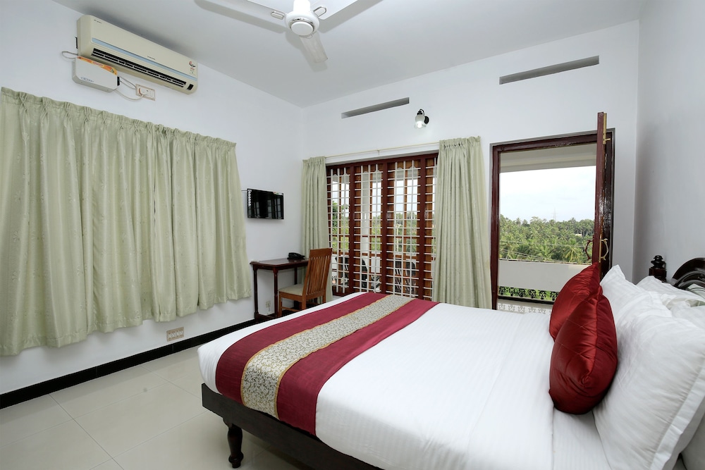 Double Or Twin Room photo 1