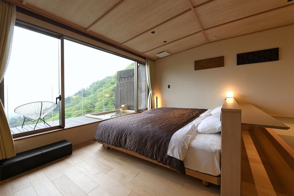 Executive Japanese Room, Open Air Bath (12.5 tatami mats) photo 1