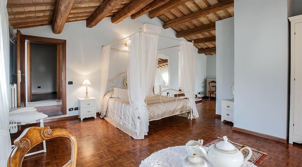 Suite (Acquamarina)