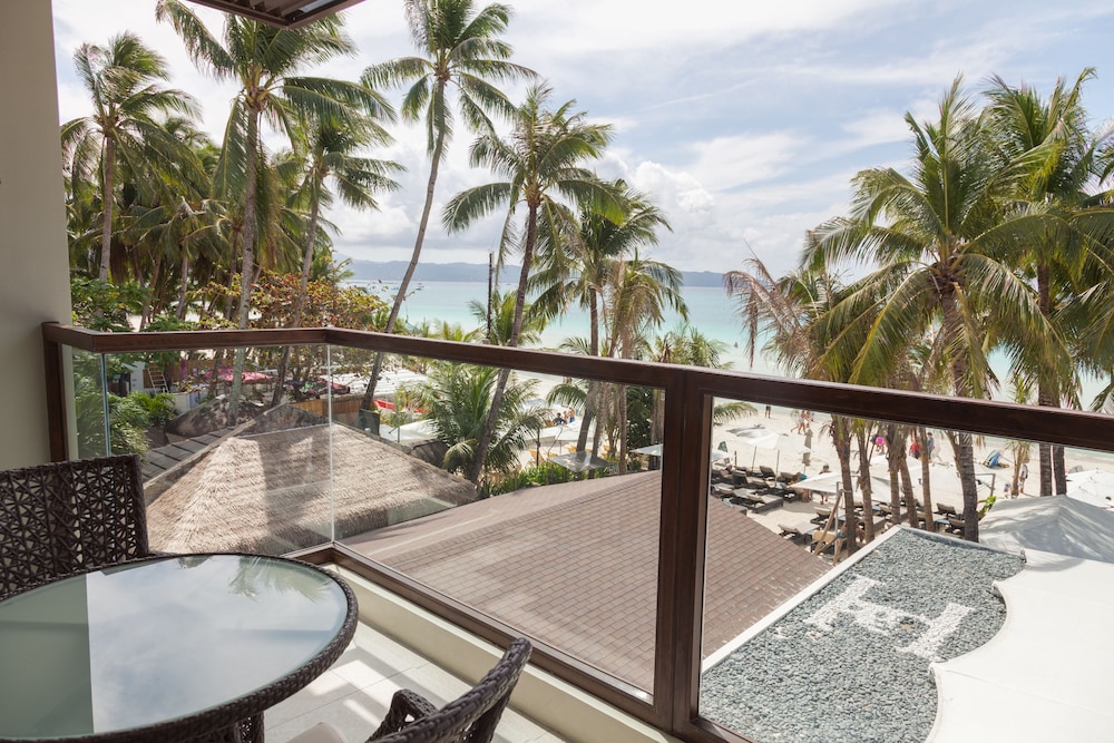 Grand w/ Seaview (Beach Wing) photo 3