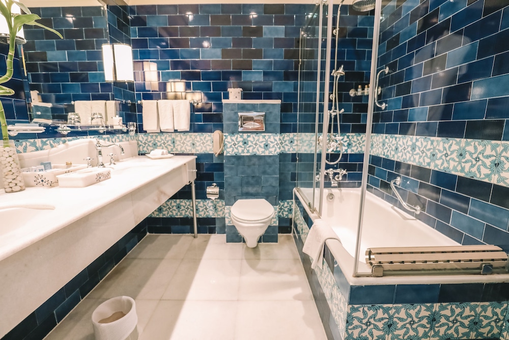 Suite, 1 Bedroom, Lake View (Historical) photo 3