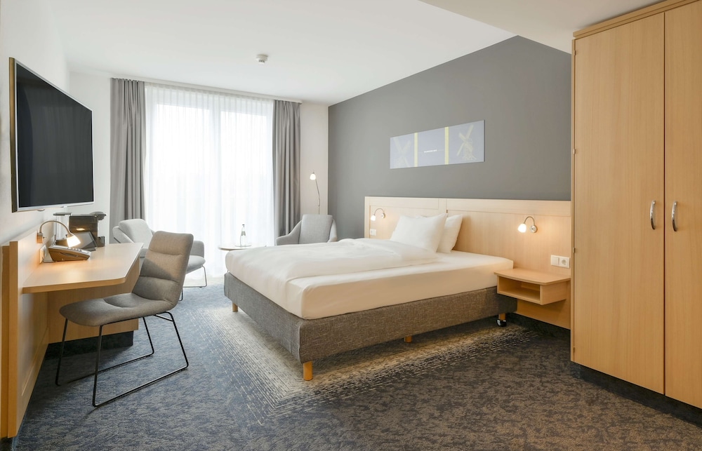 Superior Room, 1 Queen Bed - Photo 1