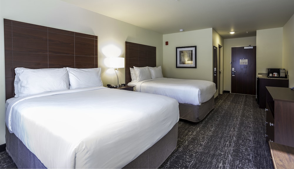 Room, 2 Queen Beds, Non Smoking - Photo 1