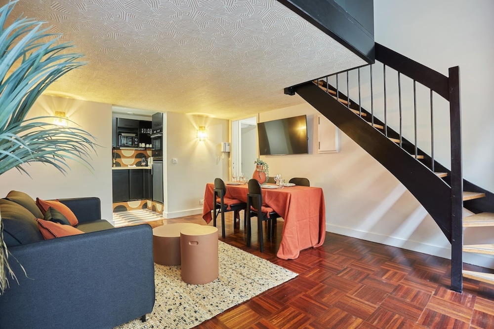 Apartment photo 1