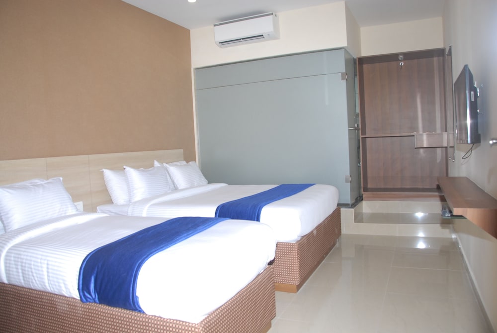 Deluxe Room - Photo 3