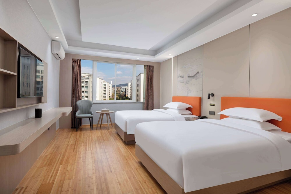Deluxe Room, 2 Twin Beds, Non Smoking