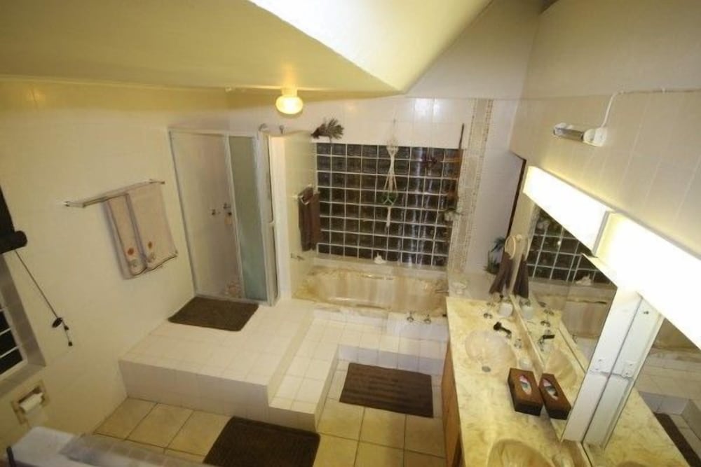 Executive Studio Suite, Balcony, Mountain View photo 2
