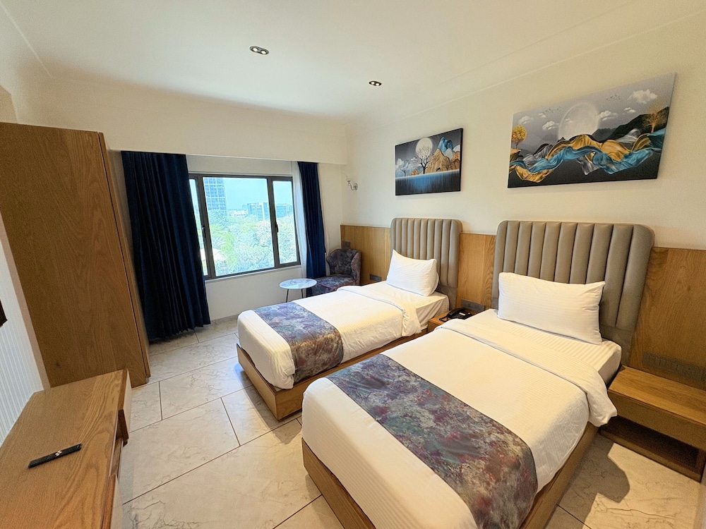 Standard Double or Twin Room, City View