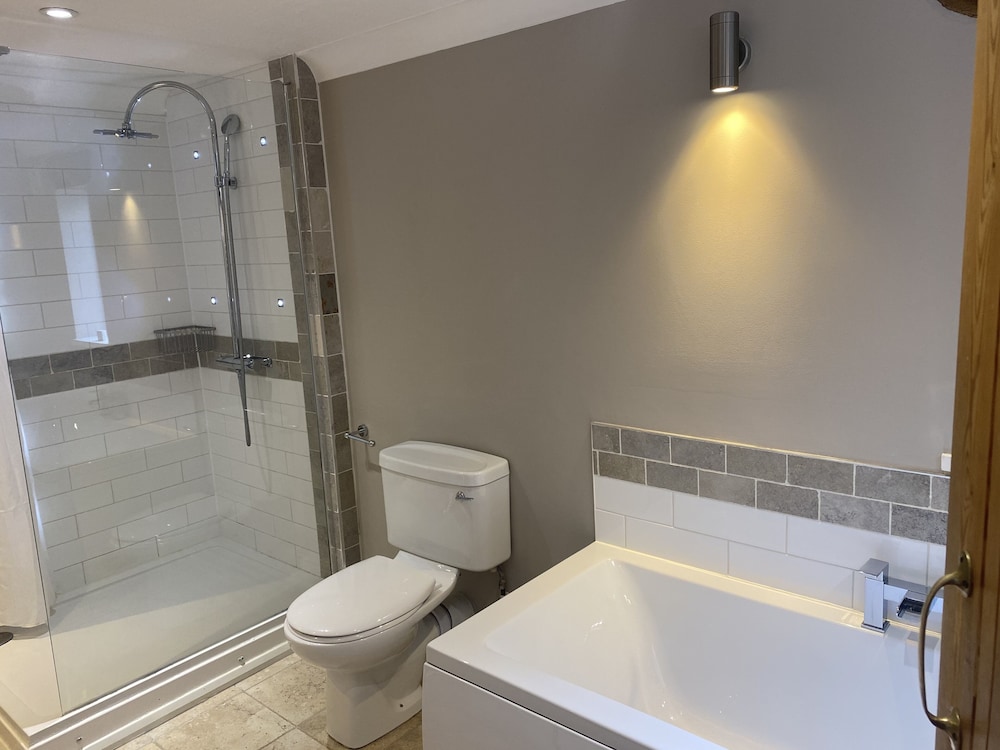 Superior Double Room, Ensuite (Room 5)