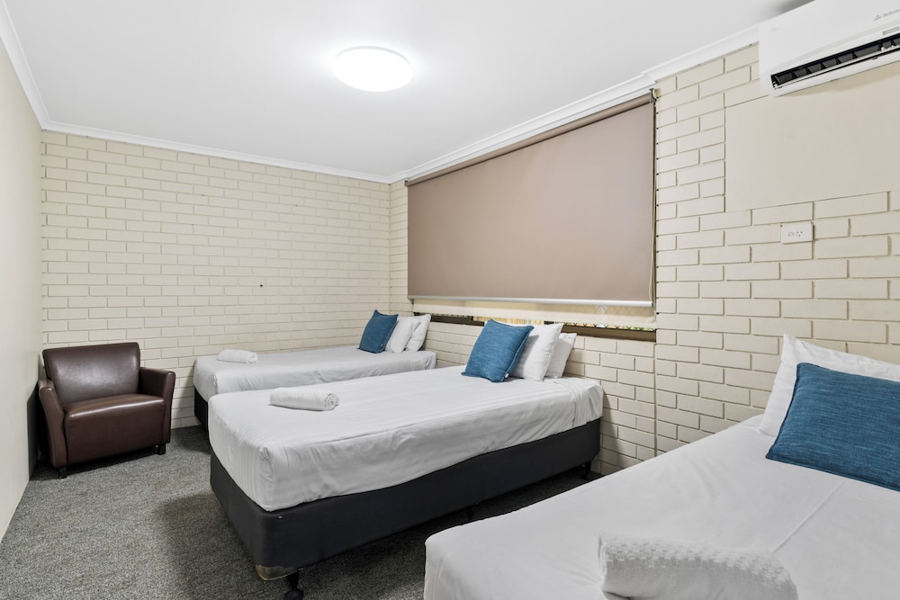 Economy Suite photo 3