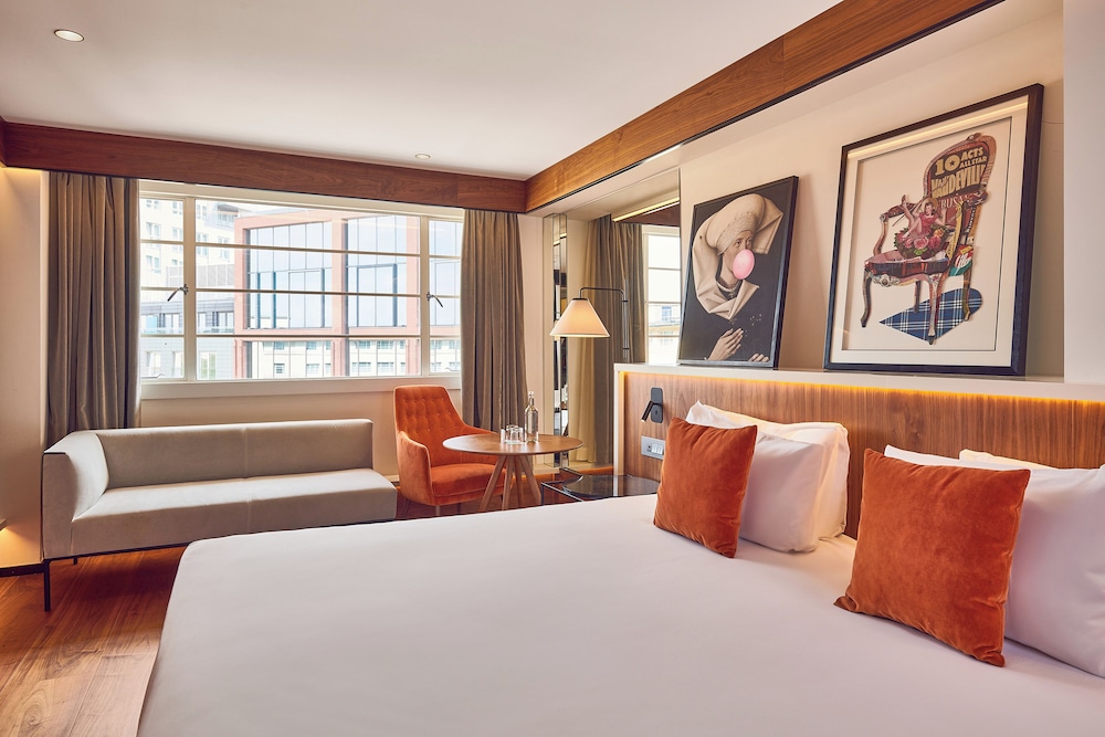 The Level, Premium Room with Executive Lounge Access