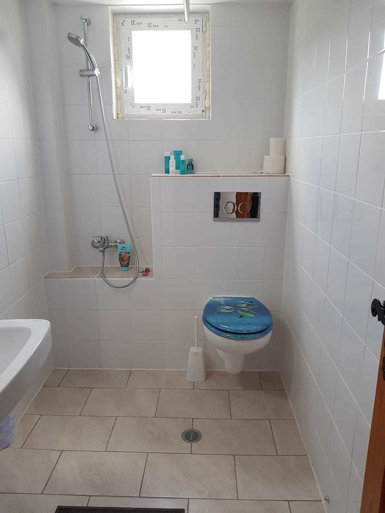 Family Apartment, Multiple Beds, Partial Sea View photo 3