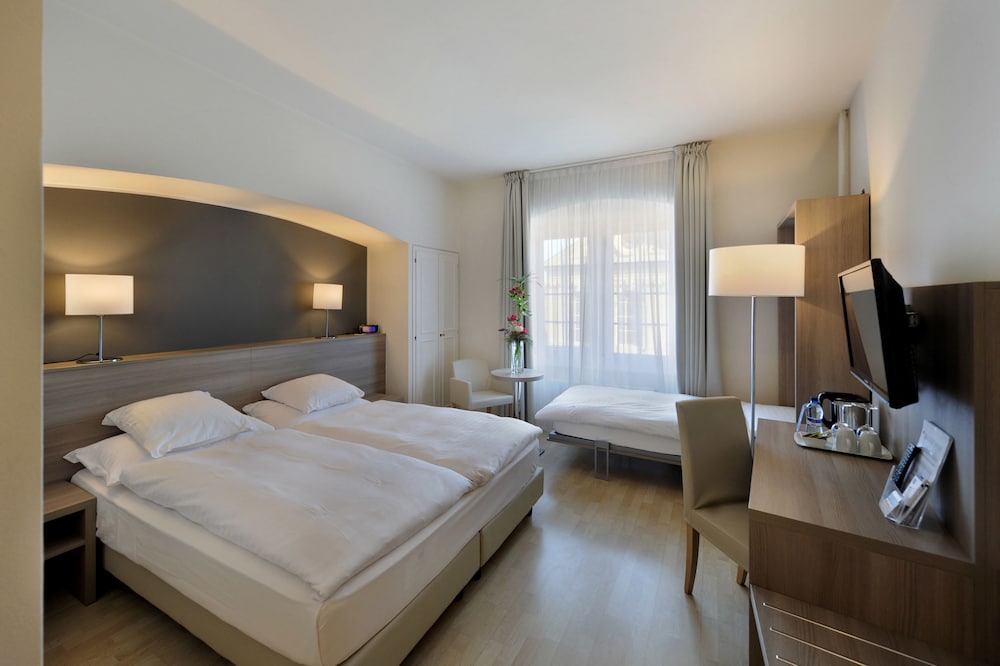 Triple Room - Photo 2