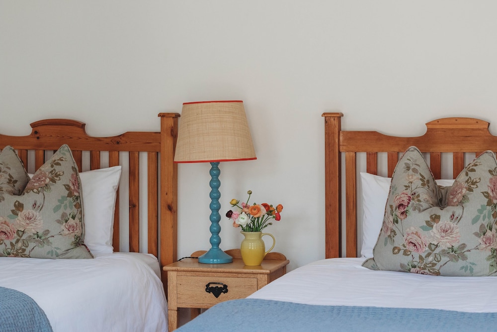 Family Twin Room, 2 Bedrooms photo 1