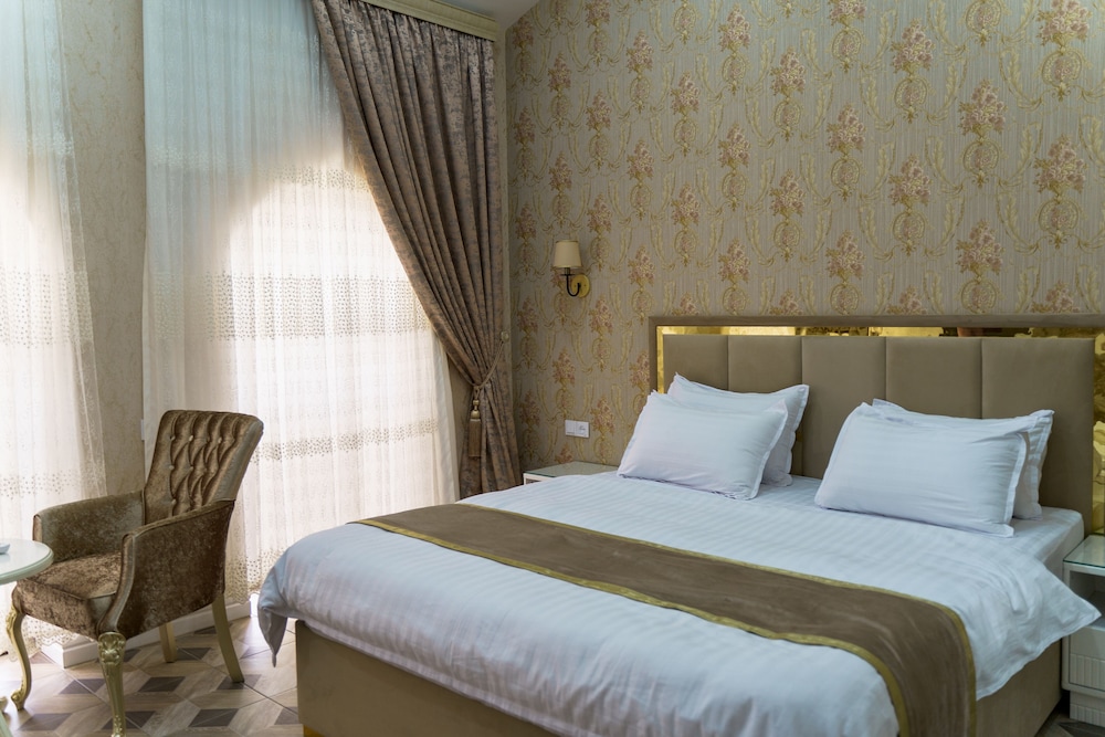 Deluxe Double Room photo 2