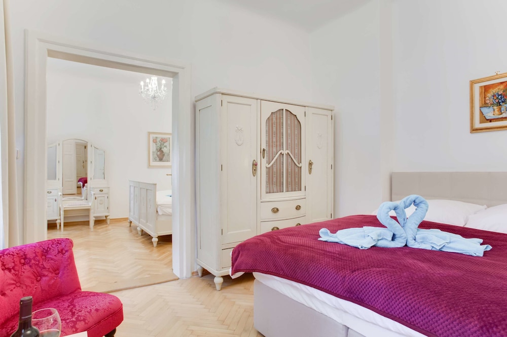 Signature Apartment, 2 Bedrooms, Kitchen