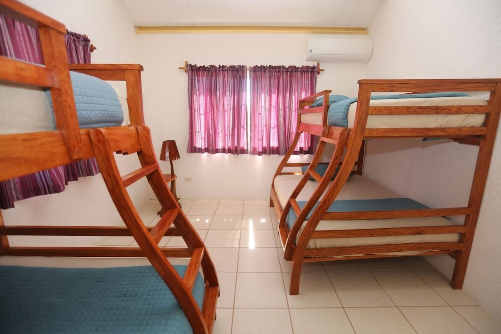 Luxury House, 3 Bedrooms, Canal View, Oceanfront photo 2