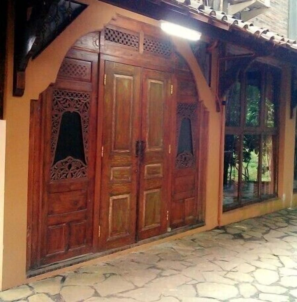 Villa (Joglo 7) photo 2