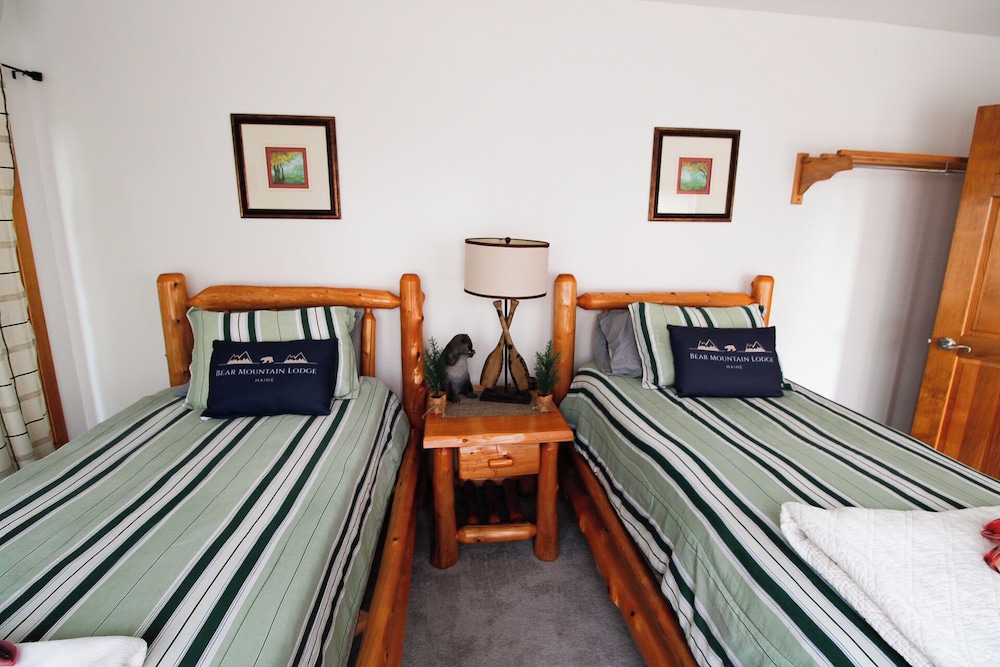 Bear Mountain Lodge Guest House photo 1