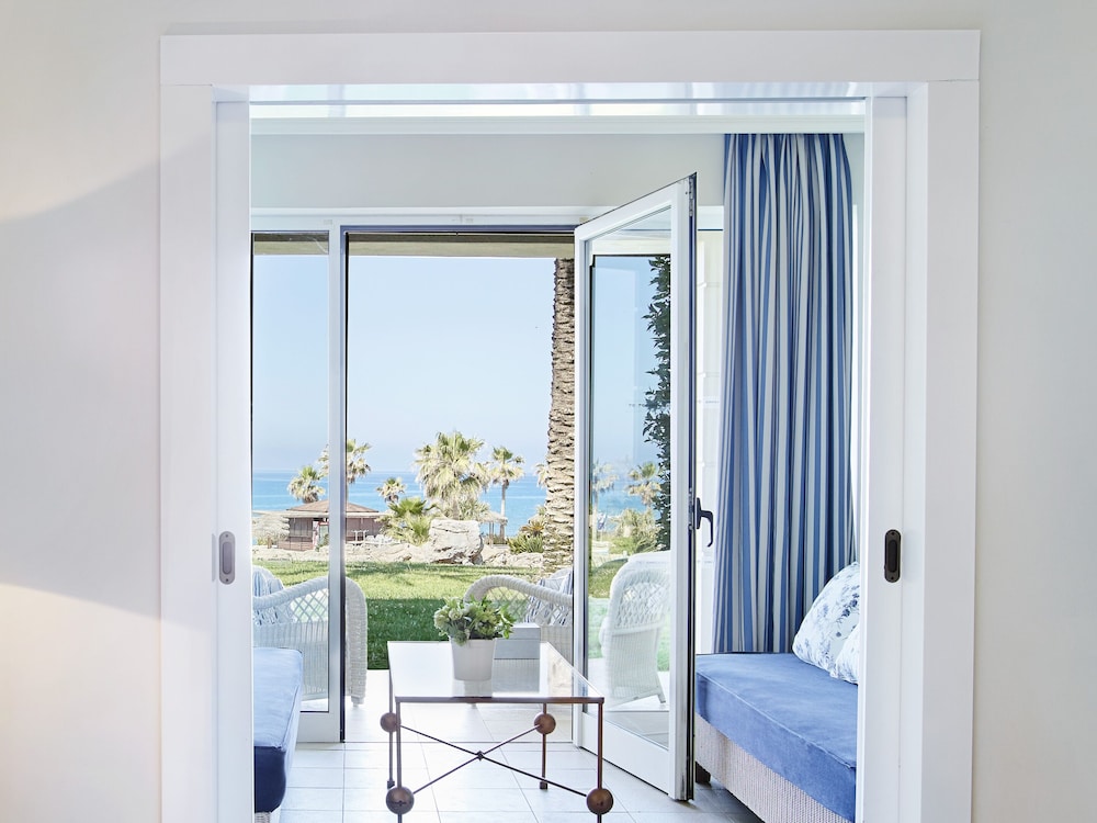 Family Guestroom Sea View - Photo 3