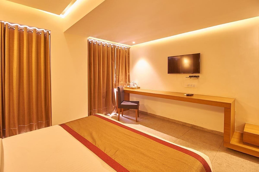 Deluxe Double Room - Photo 1