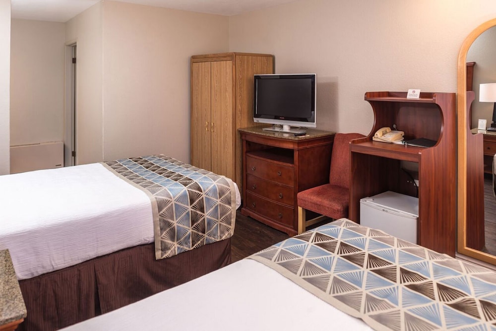 Double Room - Photo 2