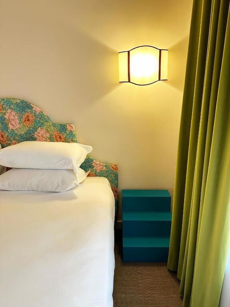 Superior Double or Twin Room photo 2