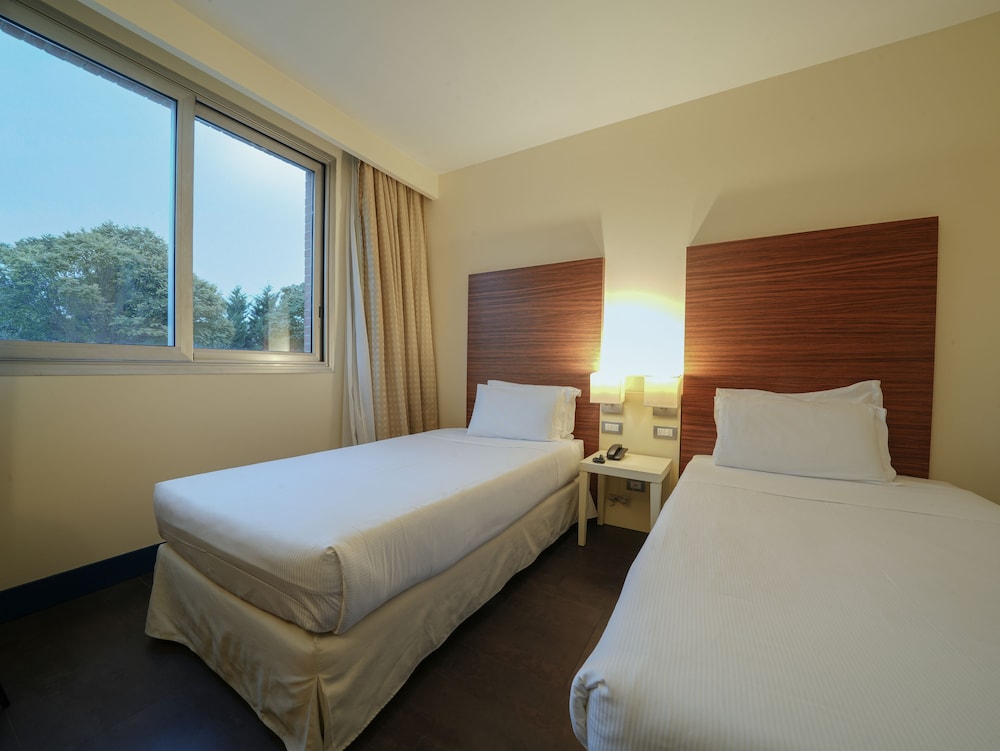 Comfort Double Room Single Use - Photo 5