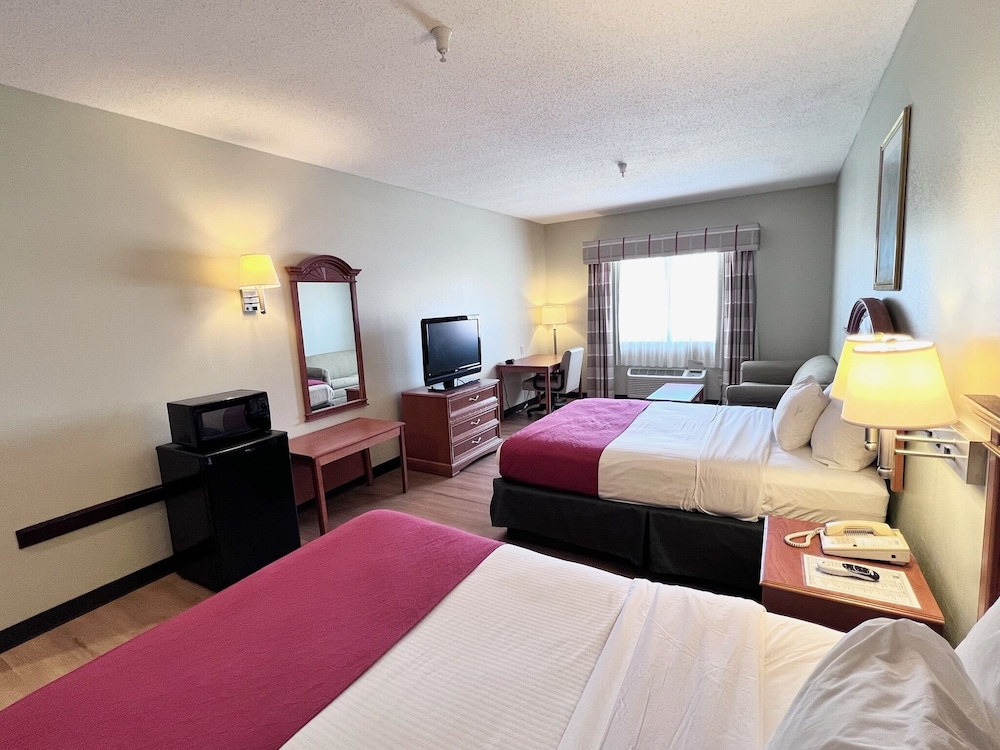 Suite, 2 Queen Beds, Non Smoking photo 3