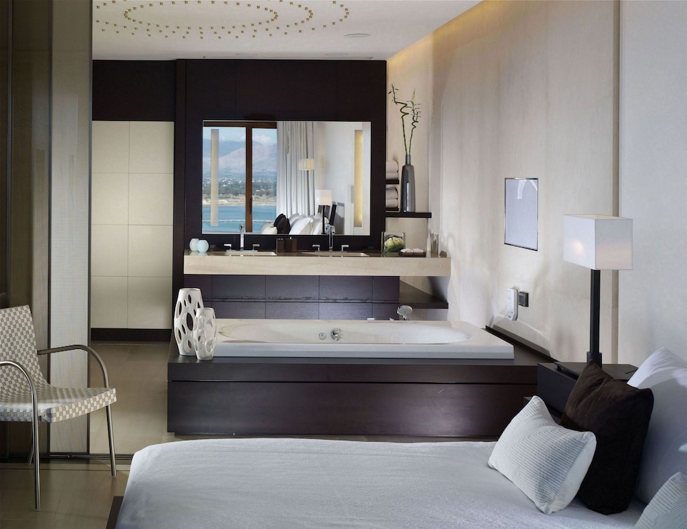 Premier Villa, 1 Bedroom, Private Pool, Sea View - Photo 4