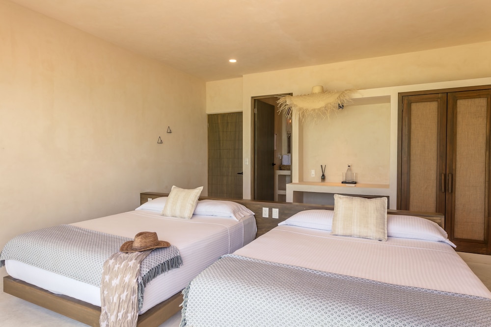 Standard Quadruple Room - Photo 1