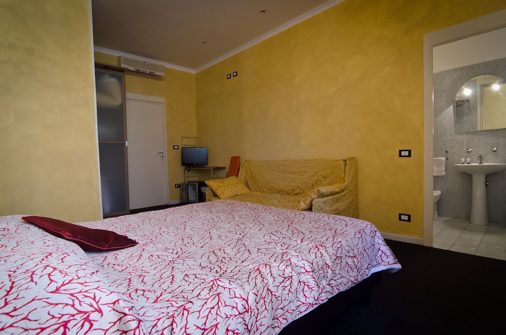 Triple Room - Photo 8