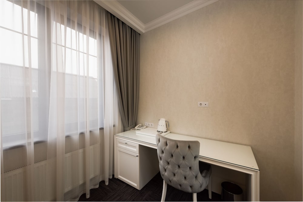 Standard Double Room photo 3