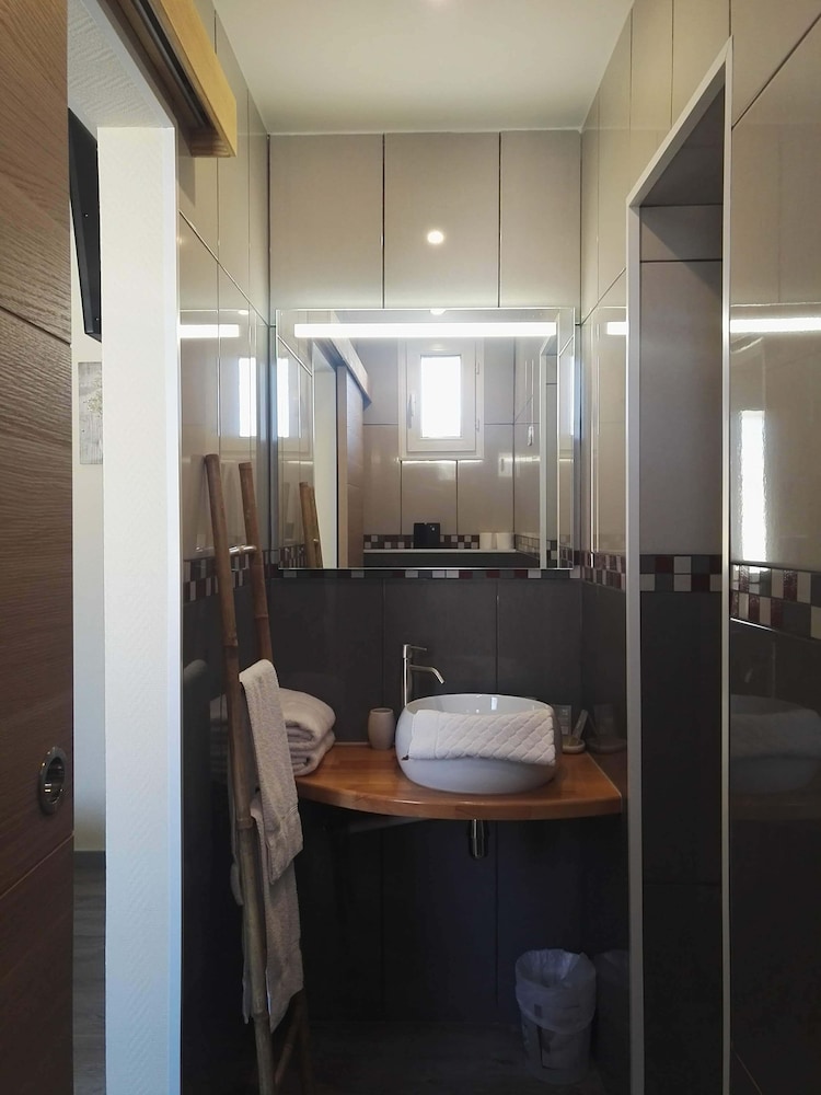 Comfort Double Room, 1 Double Bed, Accessible, Private Bathroom photo 2