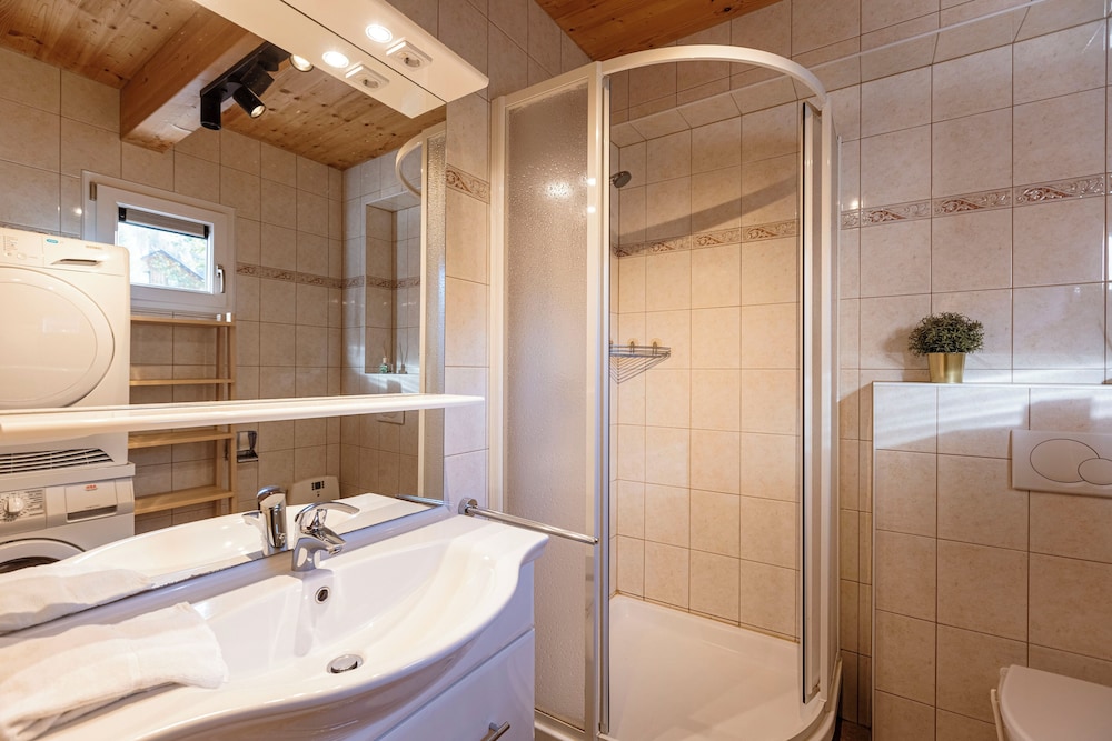 Ferienhaus # 124  mit 4 Schlafzimmern & IR-Sauna