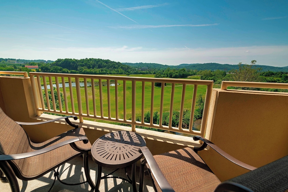 Room, 1 Double Bed, Balcony - Photo 4