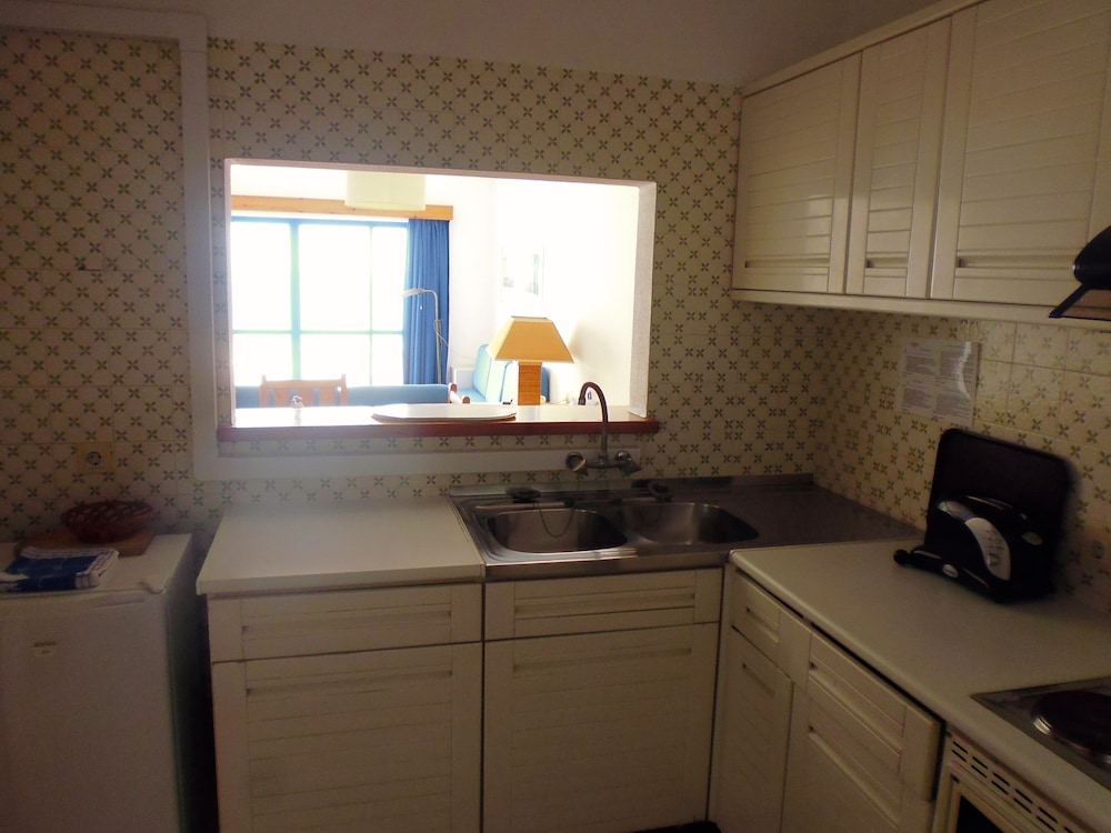 Apartment, 1 Bedroom, Balcony, Partial Sea View photo 2