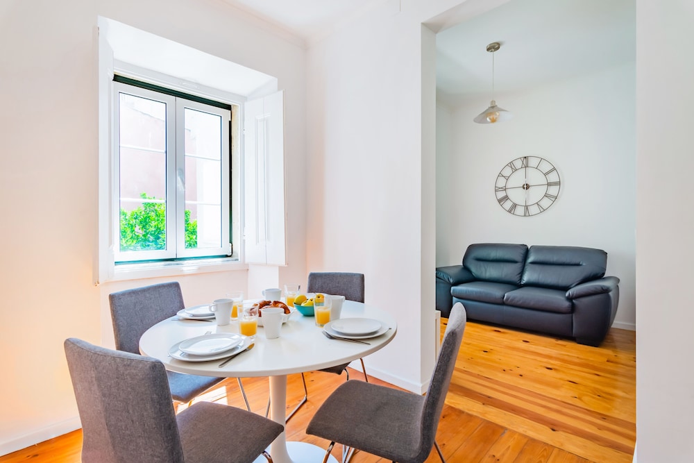 Apartment photo 3