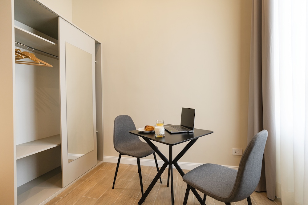 Deluxe Double or Twin Room photo 2