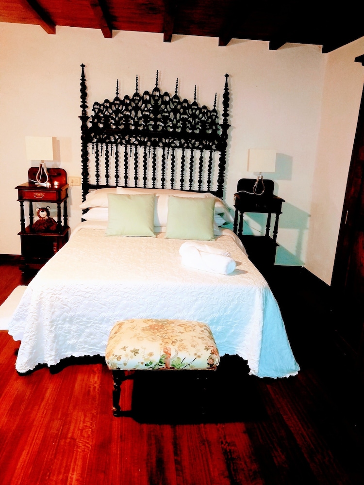 Deluxe Triple Room photo 3