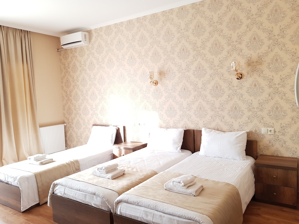 Standard Triple Room, Balcony