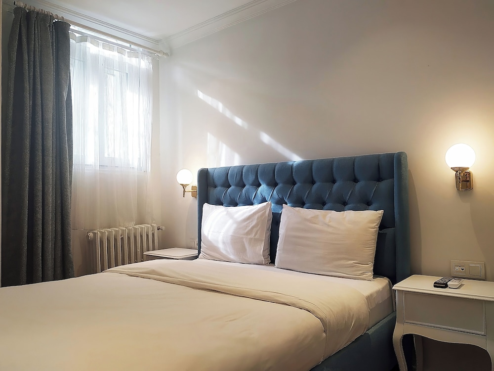 Economy Double Room photo 2